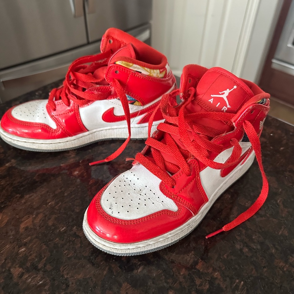 Jordan 1 Mid SE “Barcelona Sweater” Youth size 4  Red & White